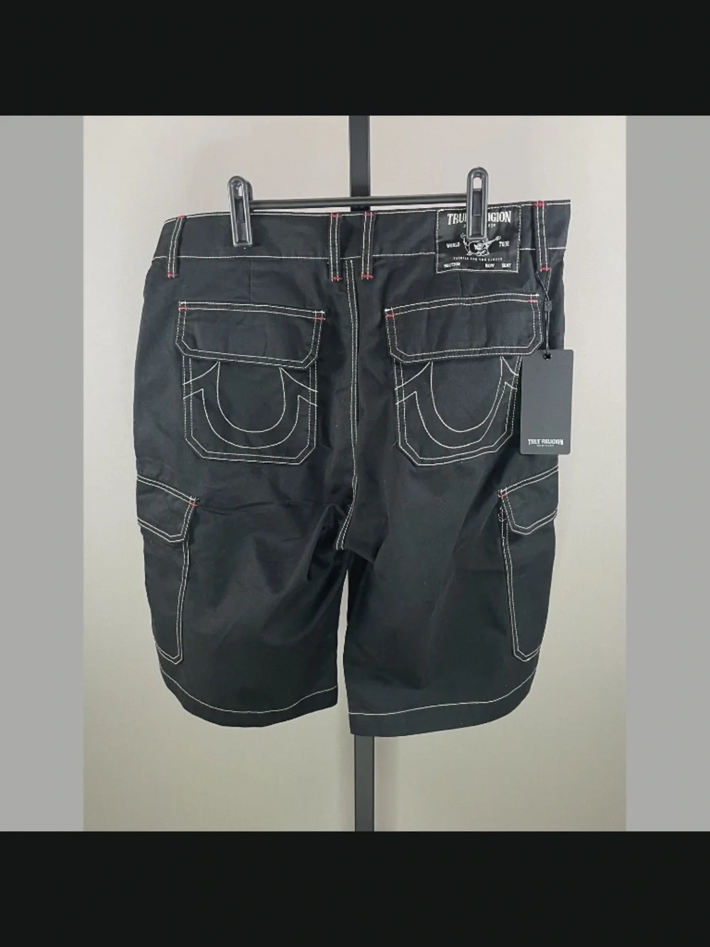 NEW True Religion Shorts Mens 32 black straight leg cargo casual street wear